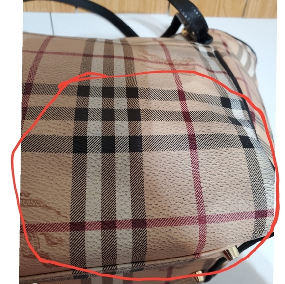 Burberry Canterbury Haymarket Tote - Picture 4 of 13